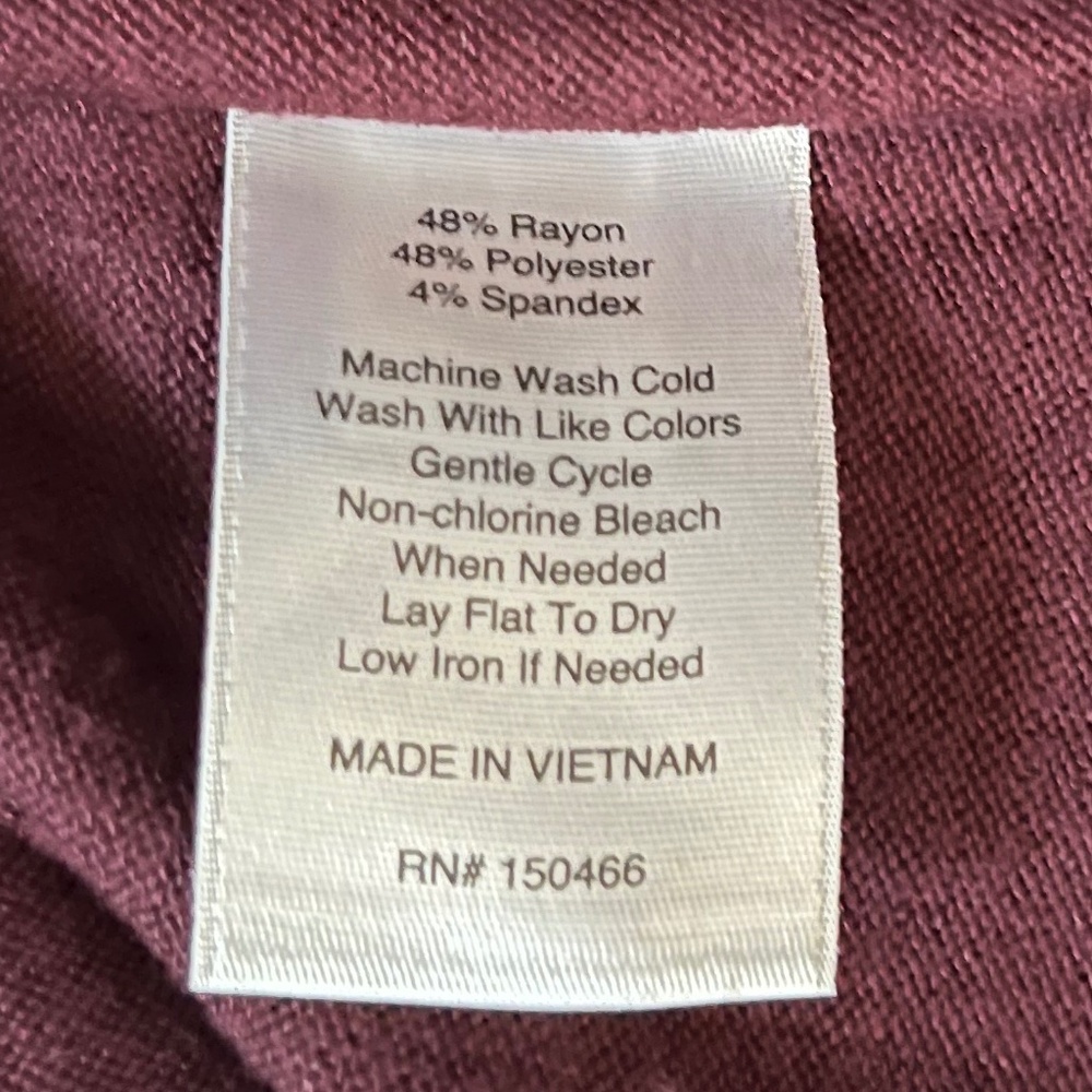 41 Hawthorn Women’s Benni Wrap Front Ruched Knit Top - Burgundy - Size Medium - Picture 10 of 11